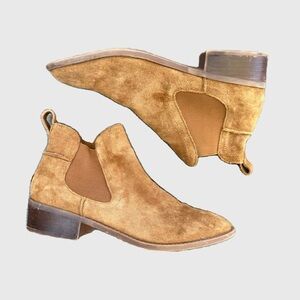 Steve Madden Tan Suede Chelsea Boots